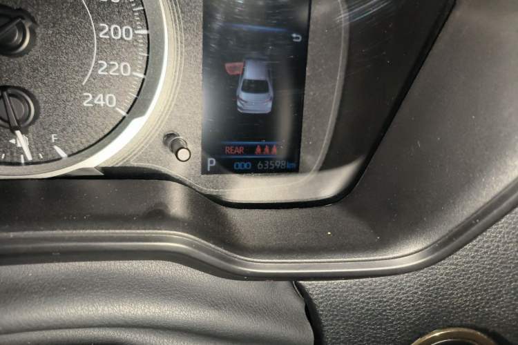 Used Toyota Corolla 2021 1.2T S-CVT Elite Edition Odometer Close Up