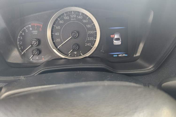 Used Toyota Corolla 2021 1.2T S-CVT Elite Edition Odometer Close Up