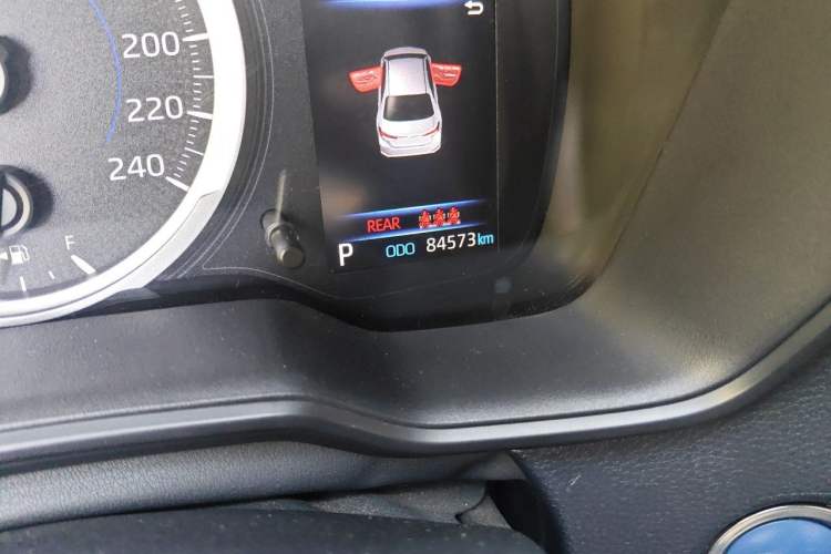 Used Toyota Corolla 2021 Dual-Motor 1.8L E-CVT Elite Edition Odometer Close Up