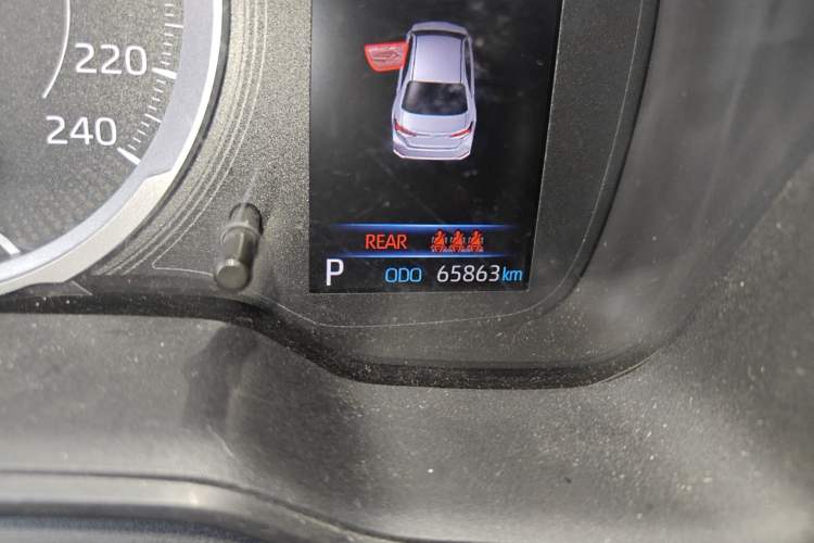 Used Toyota Corolla 2021 TNGA 1.5L CVT Pioneer Edition Odometer Close Up