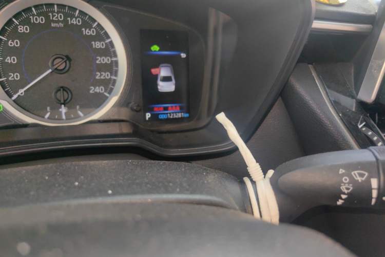 Used Toyota Corolla 2021 Dual-Motor 1.8L E-CVT Elite Edition Odometer Close Up