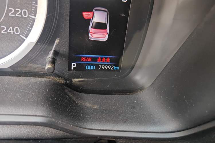 Used Toyota Corolla 2021 1.2T S-CVT Pioneer Edition Odometer Close Up