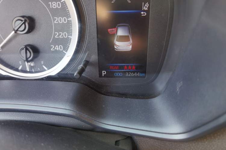 Used Toyota Corolla 2021 TNGA 1.5L CVT Elite Edition Odometer Close Up