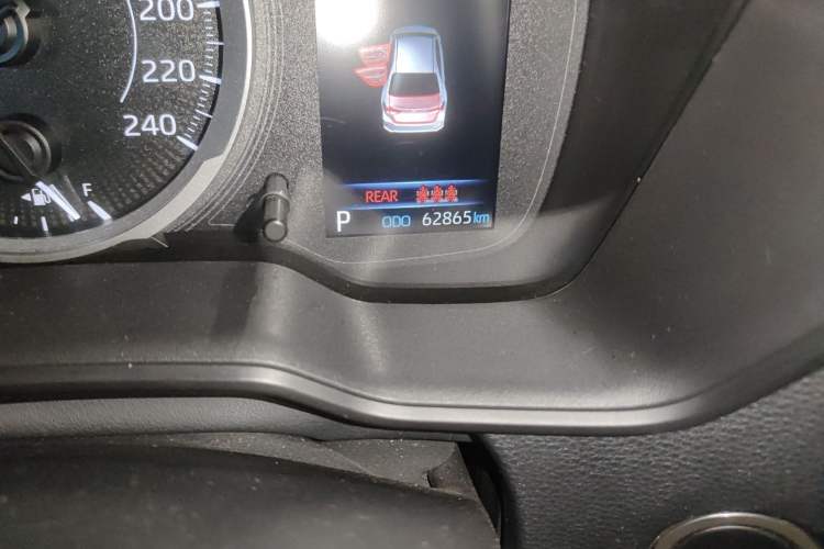 Used Toyota Corolla 2021 TNGA 1.5L CVT Elite Edition Odometer Close Up