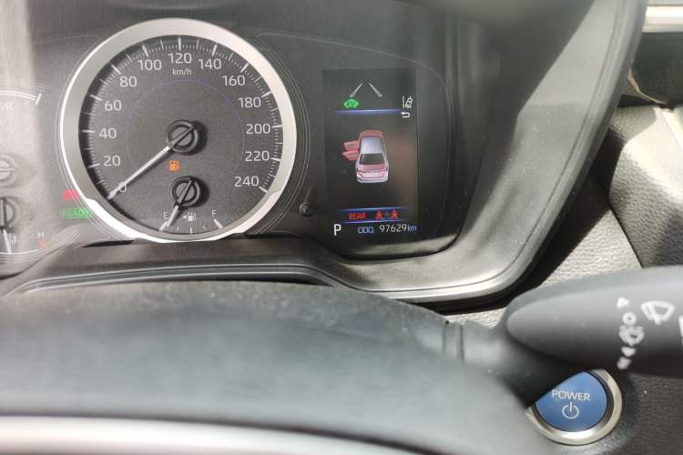 Used Toyota Corolla 2021 Dual-Motor 1.8L E-CVT Elite Edition Odometer Close Up