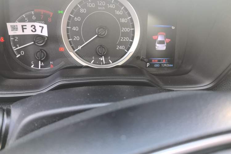 Used Toyota Corolla 2021 1.2T S-CVT Luxury Edition Odometer Close Up