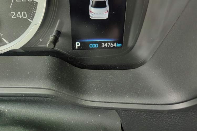 Used Toyota Corolla 2021 1.2T S-CVT Pioneer PLUS Edition Odometer Close Up