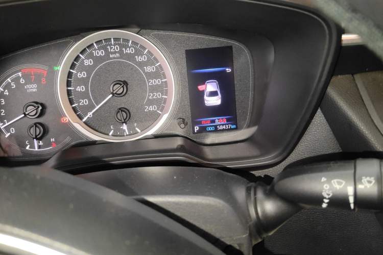Used Toyota Corolla 2021 1.2T S-CVT Pioneer Edition Odometer Close Up