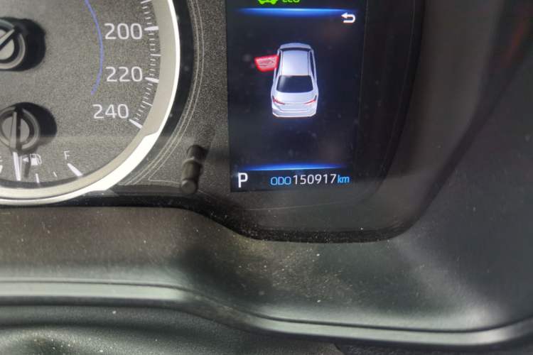 Used Toyota Corolla 2021 Dual-Motor 1.8L E-CVT Elite Edition Odometer Close Up