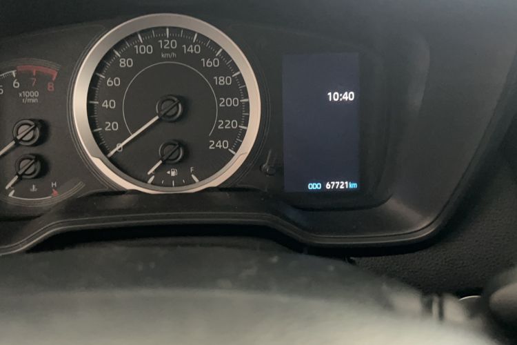 Used Toyota Corolla 2021 1.2T S-CVT Luxury Edition Odometer Close Up