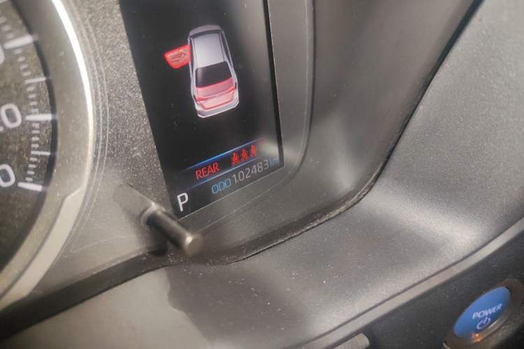 Used Toyota Corolla 2021 Dual-Motor 1.8L E-CVT Elite Edition Odometer Close Up