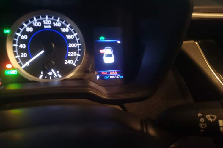 Used Toyota Corolla 2021 Dual-Motor 1.8L E-CVT Elite Edition Odometer Close Up