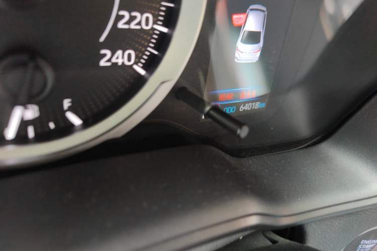 Used Toyota Corolla 2021 1.2T S-CVT Elite PLUS Edition Odometer Close Up