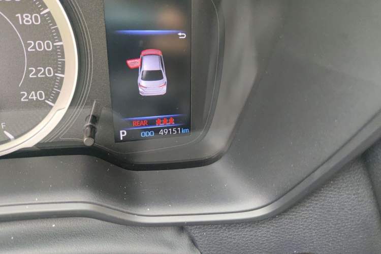 Used Toyota Corolla 2021 1.2T S-CVT Luxury Edition Odometer Close Up
