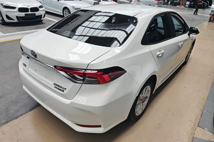 Used Toyota Corolla 2021 Dual-Motor 1.8L E-CVT Elite Edition Rear Right 45 Deg
