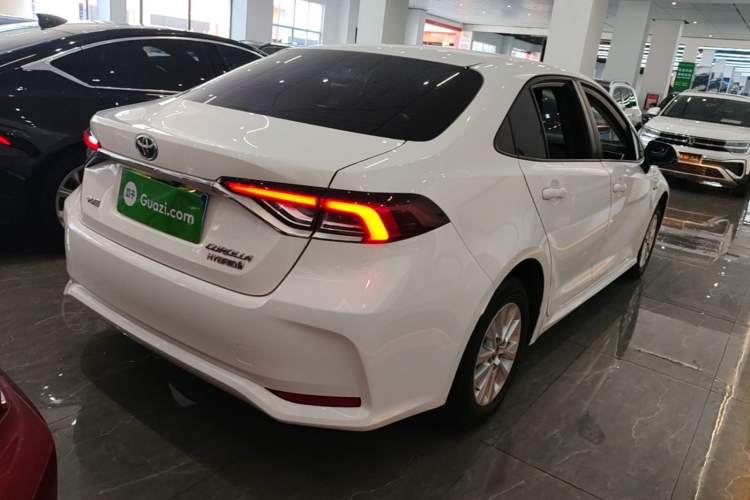 Used Toyota Corolla 2021 Dual-Engine 1.8L E-CVT Pioneer Edition Rear Right 45 Deg