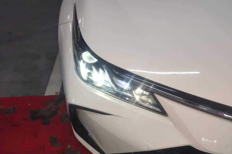 Used Toyota Corolla 2021 1.2T S-CVT Luxury Edition Right Front Headlight