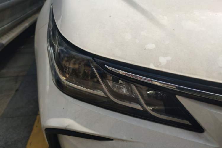 Used Toyota Corolla 2021 Dual-Motor 1.8L E-CVT Elite Edition Right Front Headlight