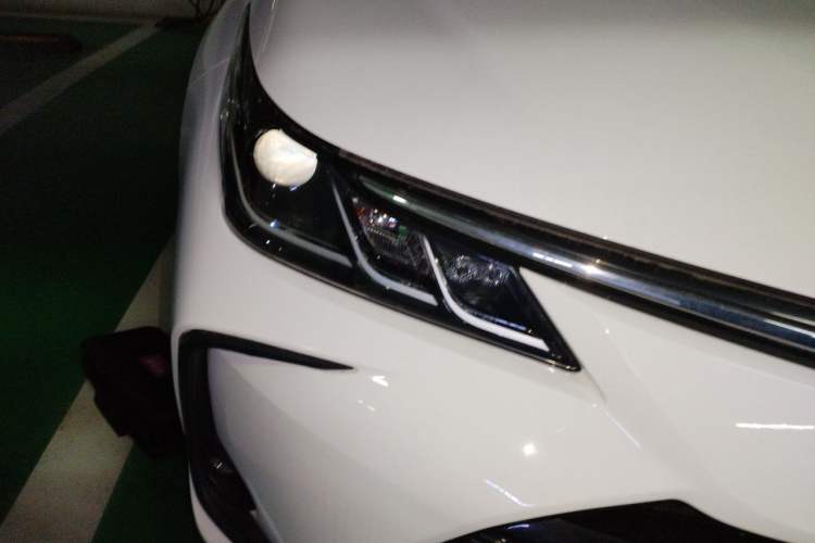 Used Toyota Corolla 2021 Dual-Motor 1.8L E-CVT Elite Edition Right Front Headlight
