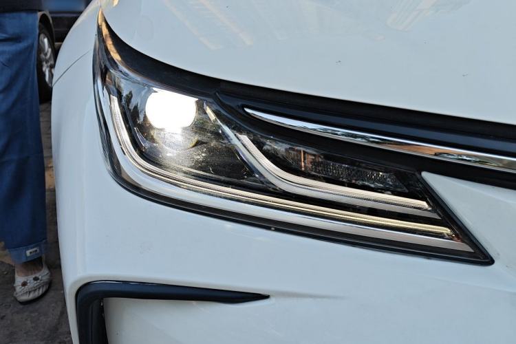 Used Toyota Corolla 2021 TNGA 1.5L CVT Elite Edition Right Front Headlight