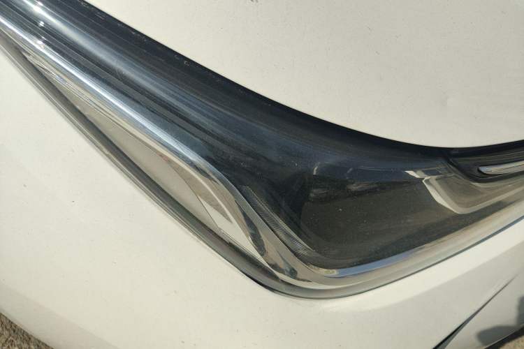 Used Toyota Corolla 2021 TNGA 1.5L CVT Elite Edition Right Front Headlight