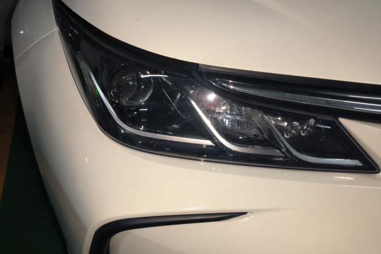 Used Toyota Corolla 2021 1.2T S-CVT Elite PLUS Edition Right Front Headlight