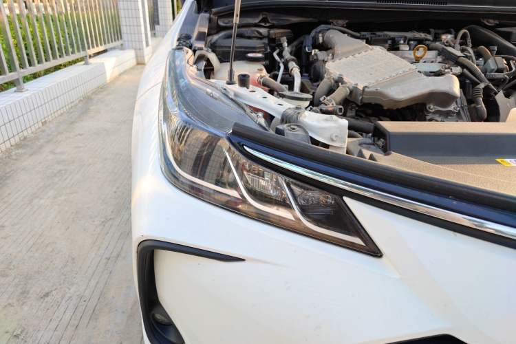 Used Toyota Corolla 2021 1.2T S-CVT Pioneer Edition Right Front Headlight