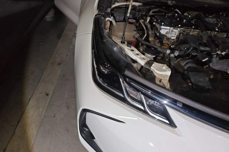 Used Toyota Corolla 2021 Dual-Motor 1.8L E-CVT Elite Edition Right Front Headlight