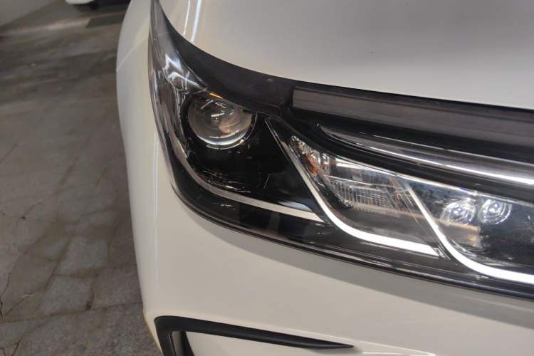 Used Toyota Corolla 2021 Dual-Engine 1.8L E-CVT Pioneer Edition Right Front Headlight