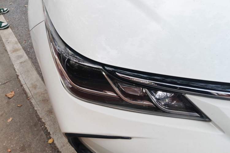 Used Toyota Corolla 2021 1.2T S-CVT Luxury Edition Right Front Headlight