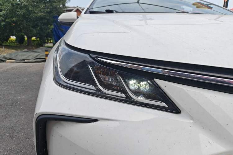 Used Toyota Corolla 2021 1.2T S-CVT Luxury Edition Right Front Headlight