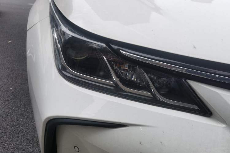 Used Toyota Corolla 2021 1.2T S-CVT Luxury Edition Right Front Headlight