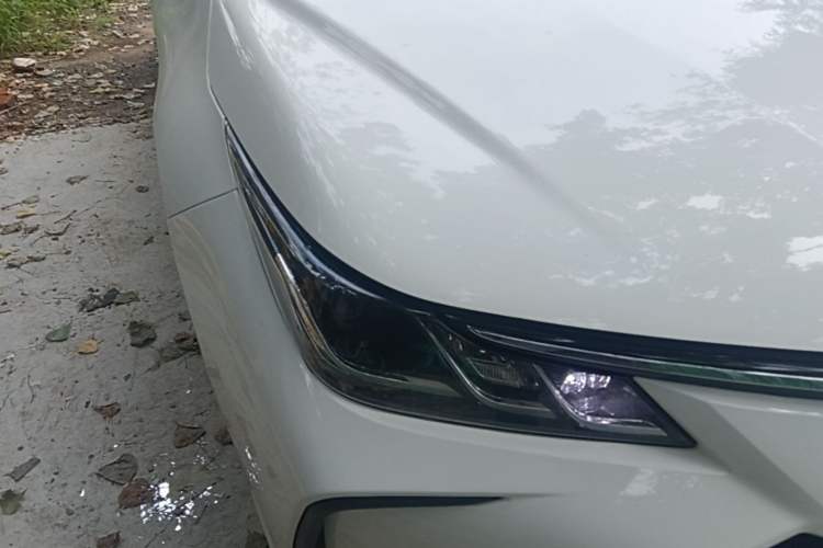 Used Toyota Corolla 2021 Dual-Motor 1.8L E-CVT Elite Edition Right Front Headlight