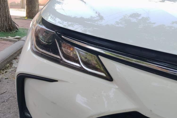 Used Toyota Corolla 2021 Dual-Motor 1.8L E-CVT Elite Edition Right Front Headlight