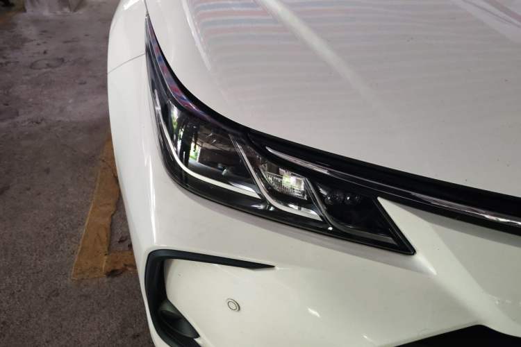 Used Toyota Corolla 2021 1.2T S-CVT Pioneer PLUS Edition Right Front Headlight