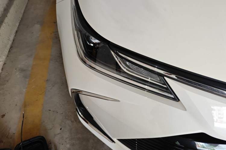 Used Toyota Corolla 2021 TNGA 1.5L CVT Elite Edition Right Front Headlight
