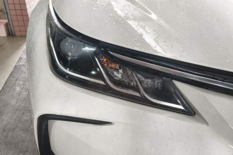 Used Toyota Corolla 2021 1.2T S-CVT Pioneer PLUS Edition Right Front Headlight
