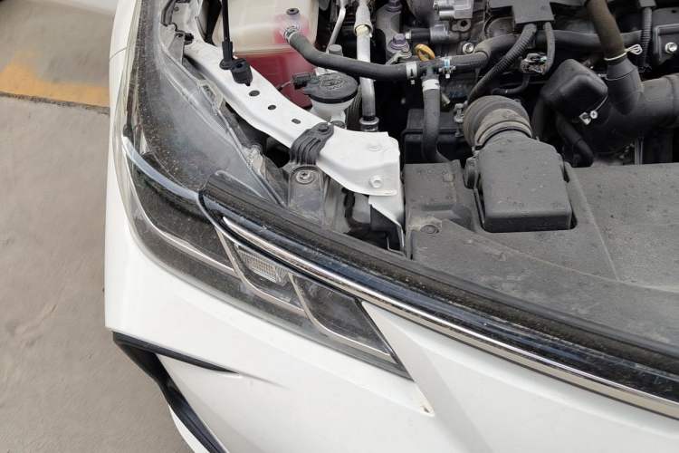 Used Toyota Corolla 2021 Dual-Motor 1.8L E-CVT Elite Edition Right Front Headlight