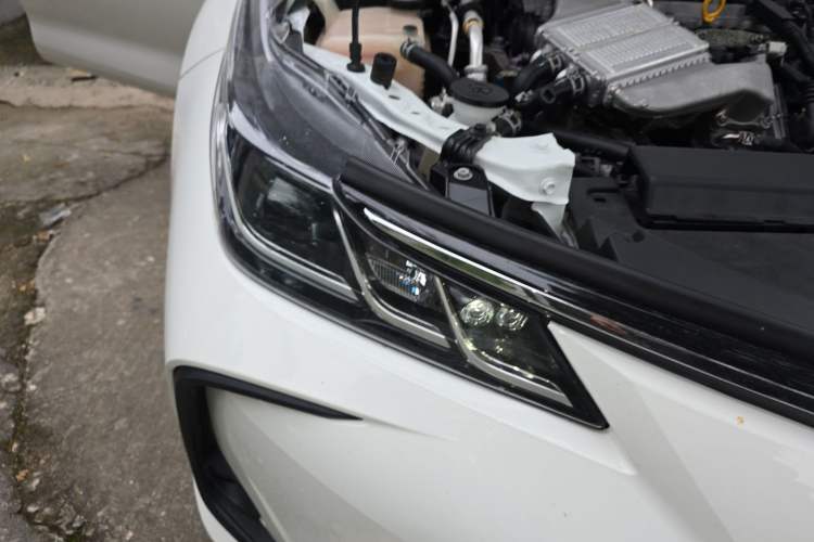 Used Toyota Corolla 2021 1.2T S-CVT Pioneer Edition Right Front Headlight