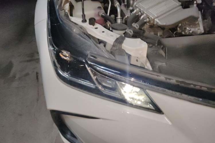 Used Toyota Corolla 2021 1.2T S-CVT Pioneer PLUS Edition Right Front Headlight