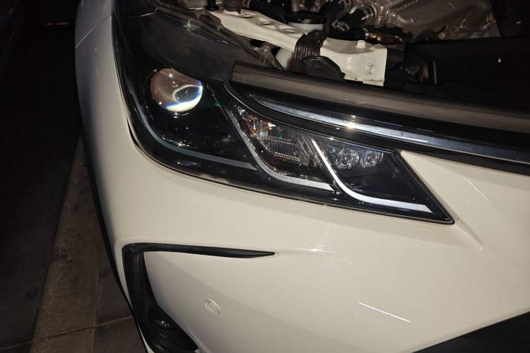 Used Toyota Corolla 2021 1.2T S-CVT Pioneer Edition Right Front Headlight