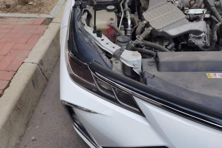 Used Toyota Corolla 2021 1.2T S-CVT Luxury Edition Right Front Headlight
