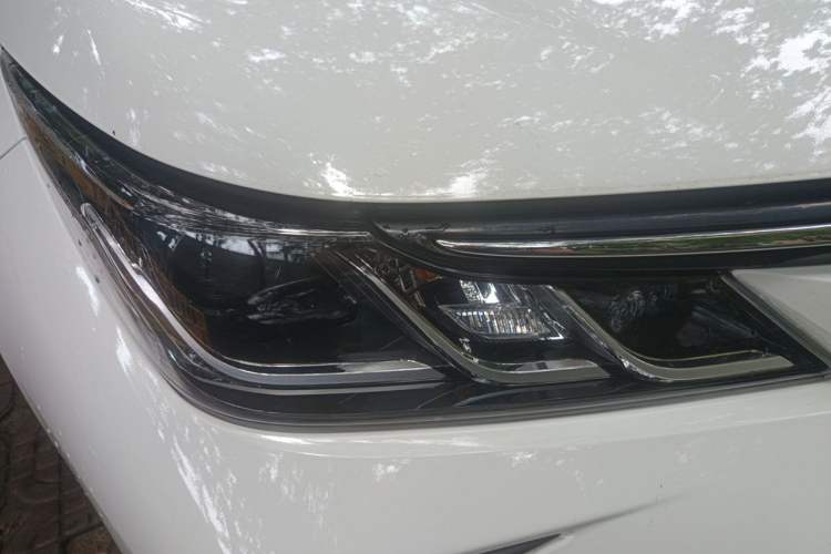 Used Toyota Corolla 2021 1.2T S-CVT Elite PLUS Edition Right Front Headlight
