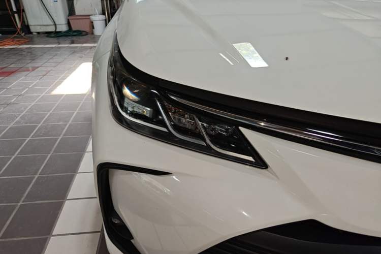 Used Toyota Corolla 2021 1.2T S-CVT Pioneer PLUS Edition Right Front Headlight