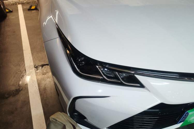 Used Toyota Corolla 2021 Dual-Motor 1.8L E-CVT Elite Edition Right Front Headlight