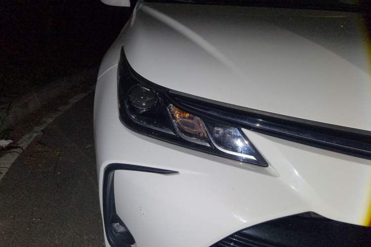 Used Toyota Corolla 2021 1.2T S-CVT Luxury Edition Right Front Headlight