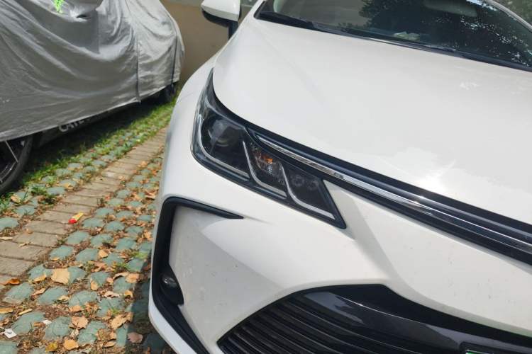 Used Toyota Corolla 2021 1.2T S-CVT Elite Edition Right Front Headlight