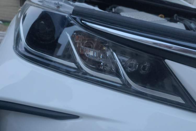 Used Toyota Corolla 2021 1.2T S-CVT Elite Edition Right Front Headlight