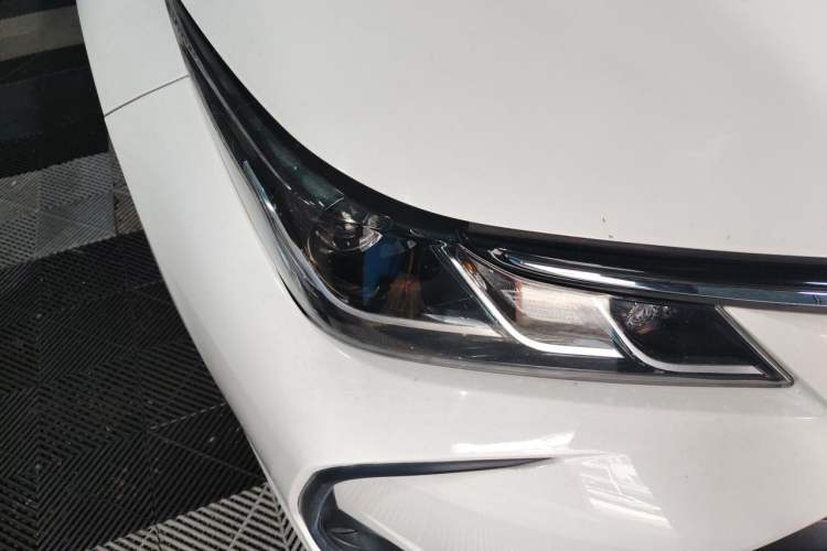 Used Toyota Corolla 2021 1.2T S-CVT Pioneer PLUS Edition Right Front Headlight