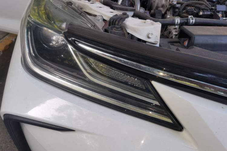 Used Toyota Corolla 2021 TNGA 1.5L CVT Pioneer Edition Right Front Headlight